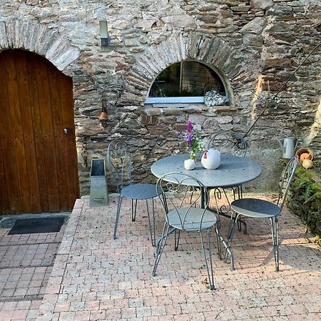 Bed and Breakfast Le Moulin De La Castellerie Moon-sur-Elle Экстерьер фото