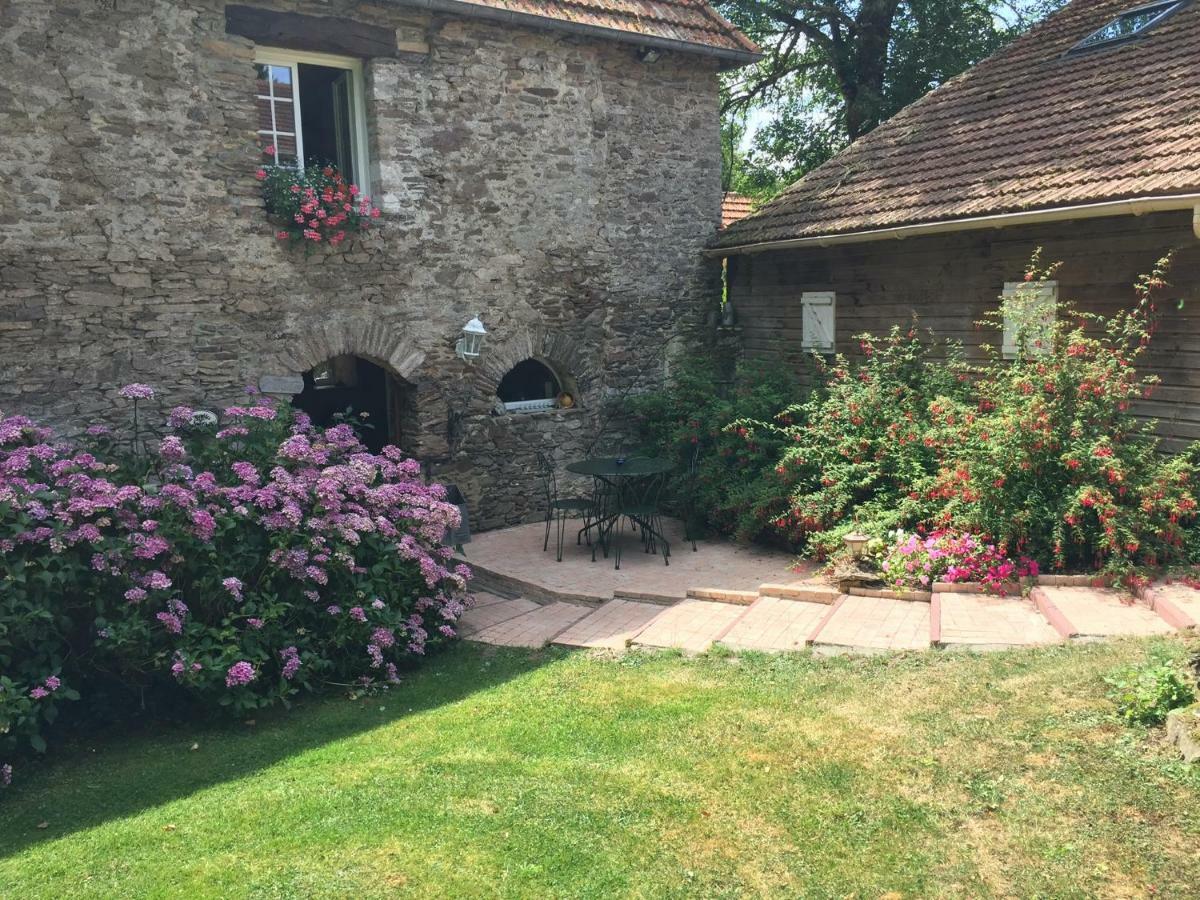 Bed and Breakfast Le Moulin De La Castellerie Moon-sur-Elle Экстерьер фото